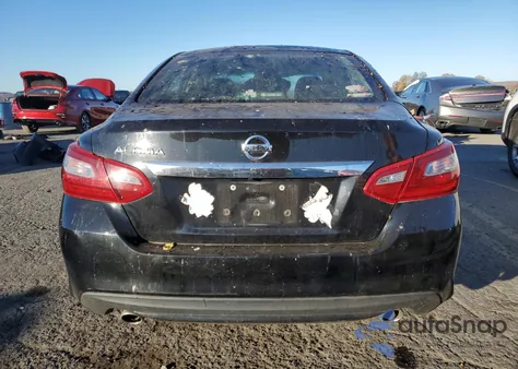 2018 Nissan Altima 2.5 z USA, uszkodzony, nr VIN 1N4AL3APXJC242356